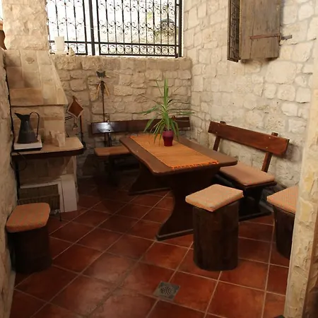 Apartment Adriana *